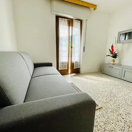 Casa Degli Agrumi * קנוביו