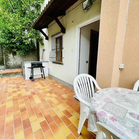 Casa Degli Agrumi * קנוביו